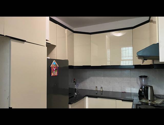1.5 BEDROOM FLAT FOR SALE IN GLENWOOD